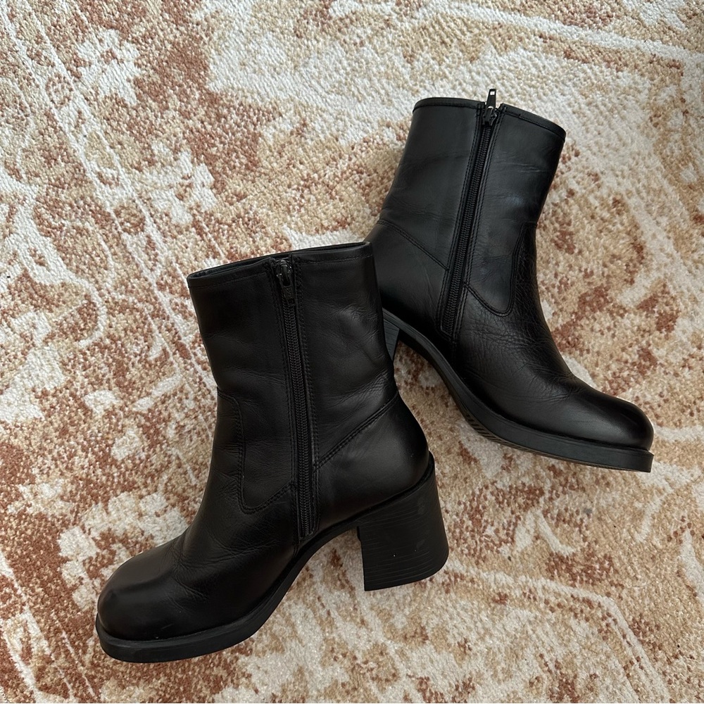 Urban Outfitters Boots Womens Size 8 Black Beau Square Toe UO Side Zip Platform - Picture 4 of 9